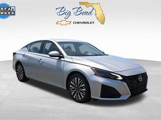 Used 2023 Nissan Altima 2.5 SV image 1