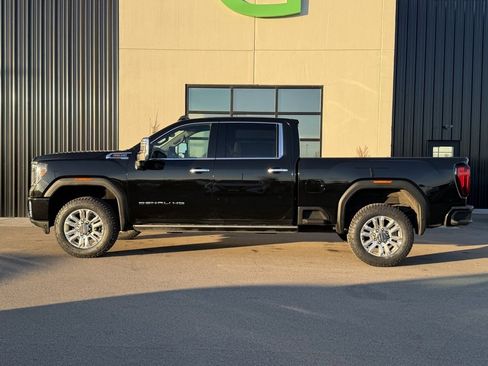 Used 2021 GMC Sierra 3500 Denali w/ Denali Ultimate Package image 2