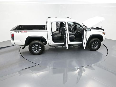 Used 2023 Toyota Tacoma TRD Off-Road AWD/4WD image 27