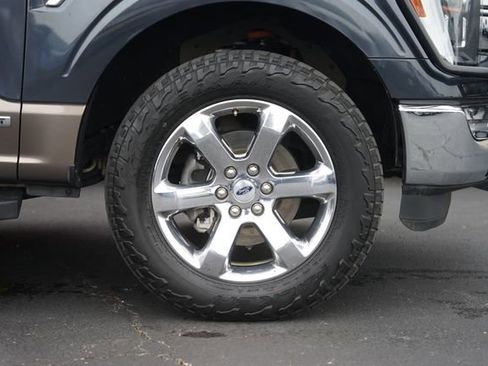 Used 2021 Ford F150 Lariat w/ Equipment Group 502A High AWD/4WD image 4
