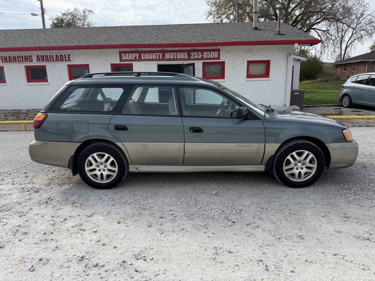Used 2000 Subaru Outback Wagon AWD/4WD image 2