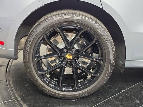 Certified 2025 Porsche Macan GTS AWD/4WD image 29