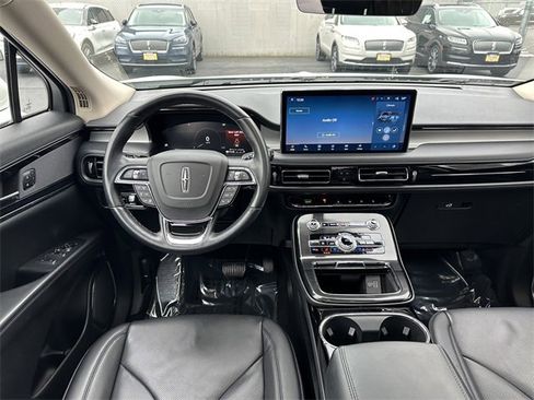 Certified 2022 Lincoln Nautilus Reserve image 13