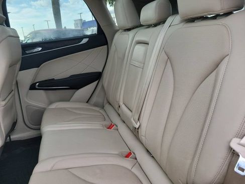 Certified 2019 Lincoln MKC Reserve FWD image 16