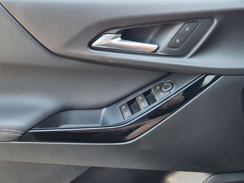 New 2026 Chevrolet Equinox LT image 19