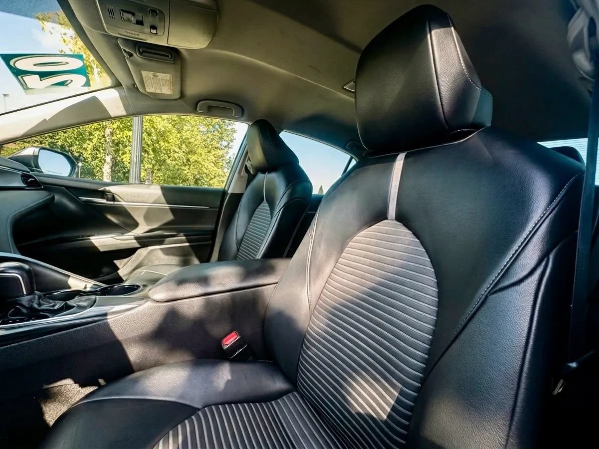 Used 2020 Toyota Camry SE w/ Protection Package (Q2) FWD image 11