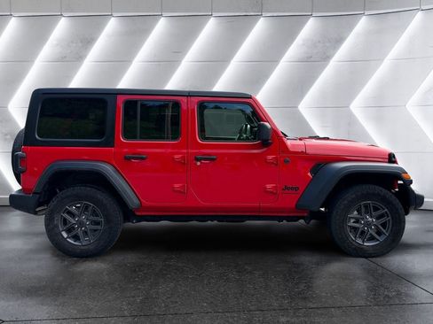 Used 2024 Jeep Wrangler Unlimited Sport AWD/4WD image 7
