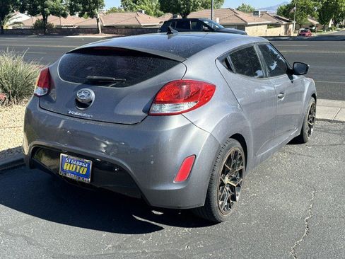 Used 2016 Hyundai Veloster w/ Option Group 03 FWD image 3