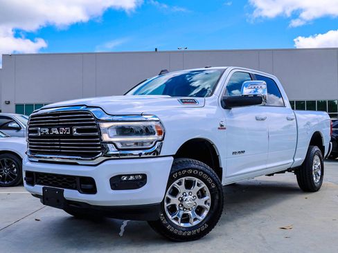 Used 2024 RAM 2500 Laramie AWD/4WD image 1