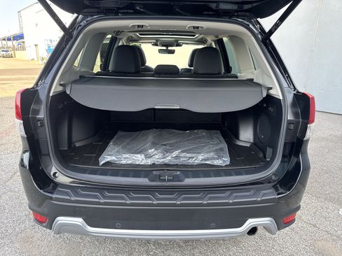 Certified 2023 Subaru Forester Touring AWD/4WD image 31