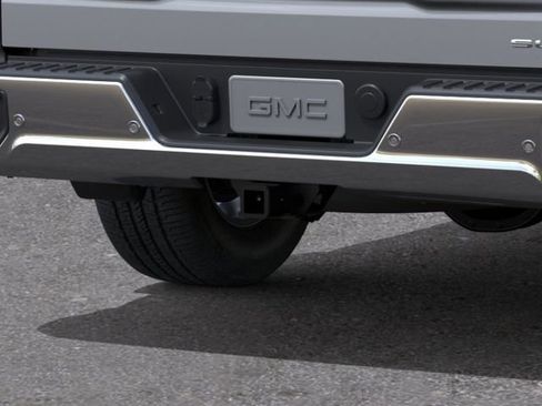 New 2026 GMC Sierra 1500 SLT image 14