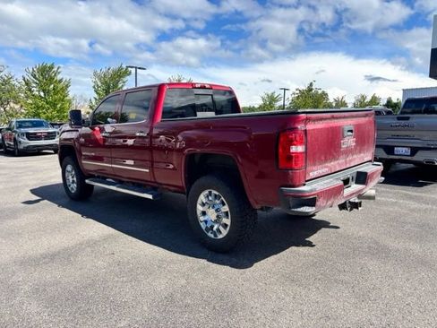 Used 2018 GMC Sierra 2500 Denali w/ Duramax Plus Package AWD/4WD image 8