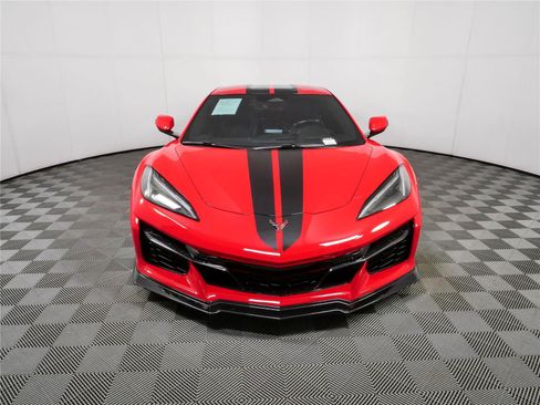 Used 2024 Chevrolet Corvette Z06 RWD image 32