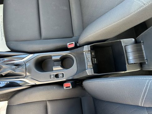 Used 2023 Toyota Corolla LE image 29