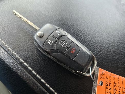 Used 2021 Ford F250 XL w/ STX Appearance Package image 29