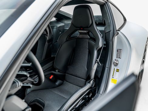 Used 2026 Porsche 911 GT3 RWD image 4