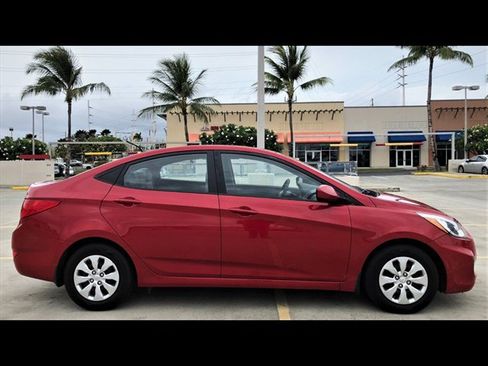 Used 2015 Hyundai Accent GLS FWD image 4