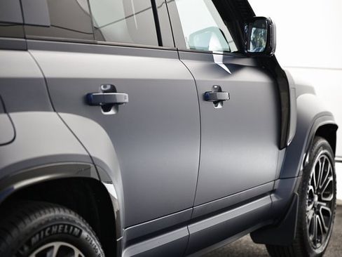 New 2026 Land Rover Defender 110 OCTA image 19