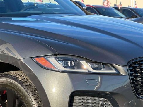 Used 2021 Jaguar F-PACE R-Dynamic S image 8