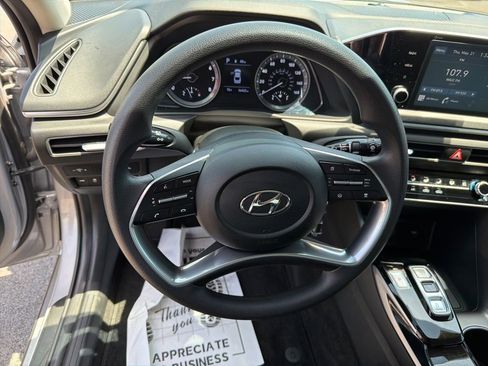 Used 2023 Hyundai Sonata SE FWD image 19