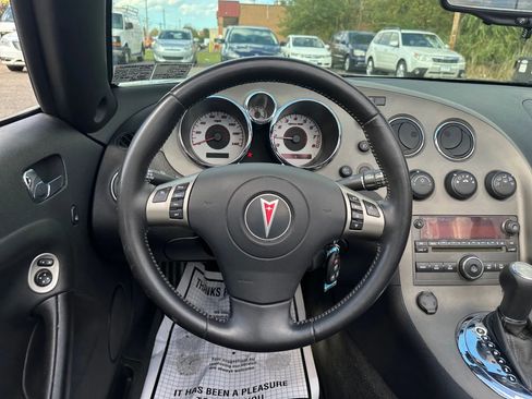 Used 2007 Pontiac Solstice Convertible w/ Premium Package image 13