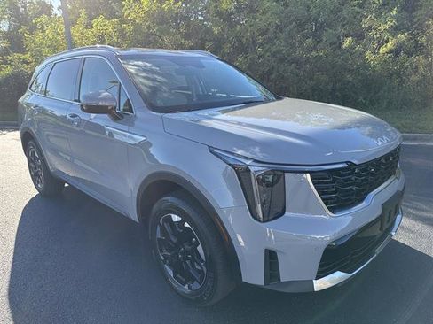 New 2026 Kia Sorento S image 1