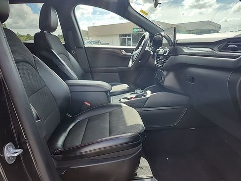 Used 2023 Ford Escape ST-Line image 14