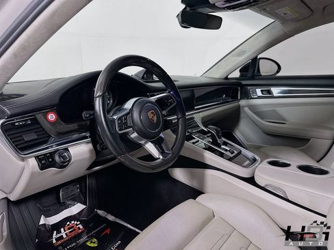 Used 2017 Porsche Panamera Turbo AWD/4WD image 10