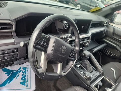Used 2025 Toyota 4Runner SR5 AWD/4WD image 6