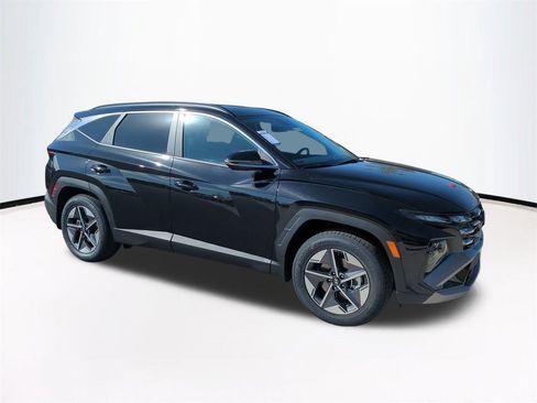 New 2026 Hyundai Tucson SEL image 2