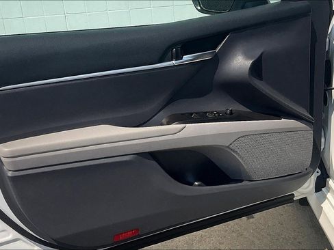 Used 2023 Toyota Camry LE w/ Convenience Package image 27