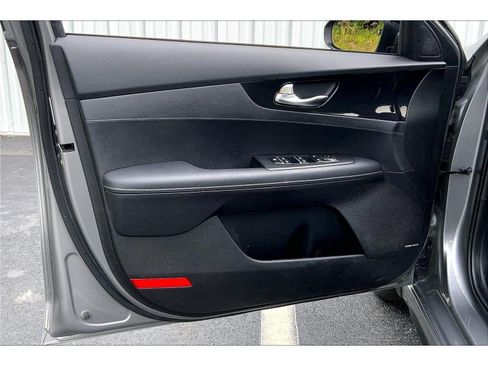 Used 2023 Kia Forte GT-Line w/ GT-Line Premium Package FWD image 22