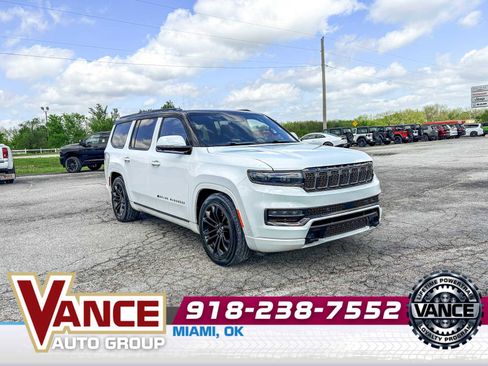 Used 2022 Jeep Grand Wagoneer Series II AWD/4WD image 1