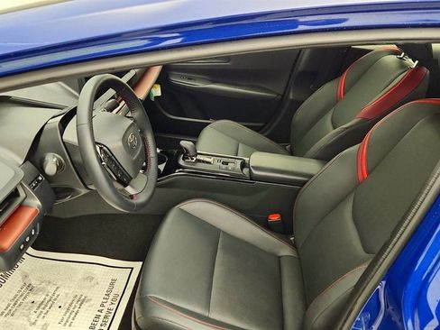 Used 2025 Toyota Prius Plug-In Hybrid image 20