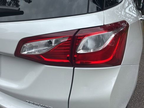 Used 2020 Chevrolet Equinox Premier FWD image 14