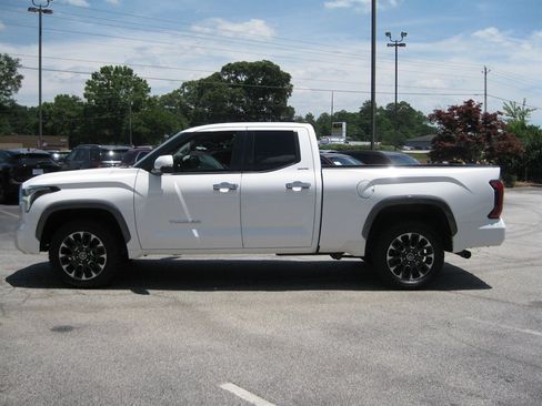 Used 2022 Toyota Tundra Limited AWD/4WD image 7