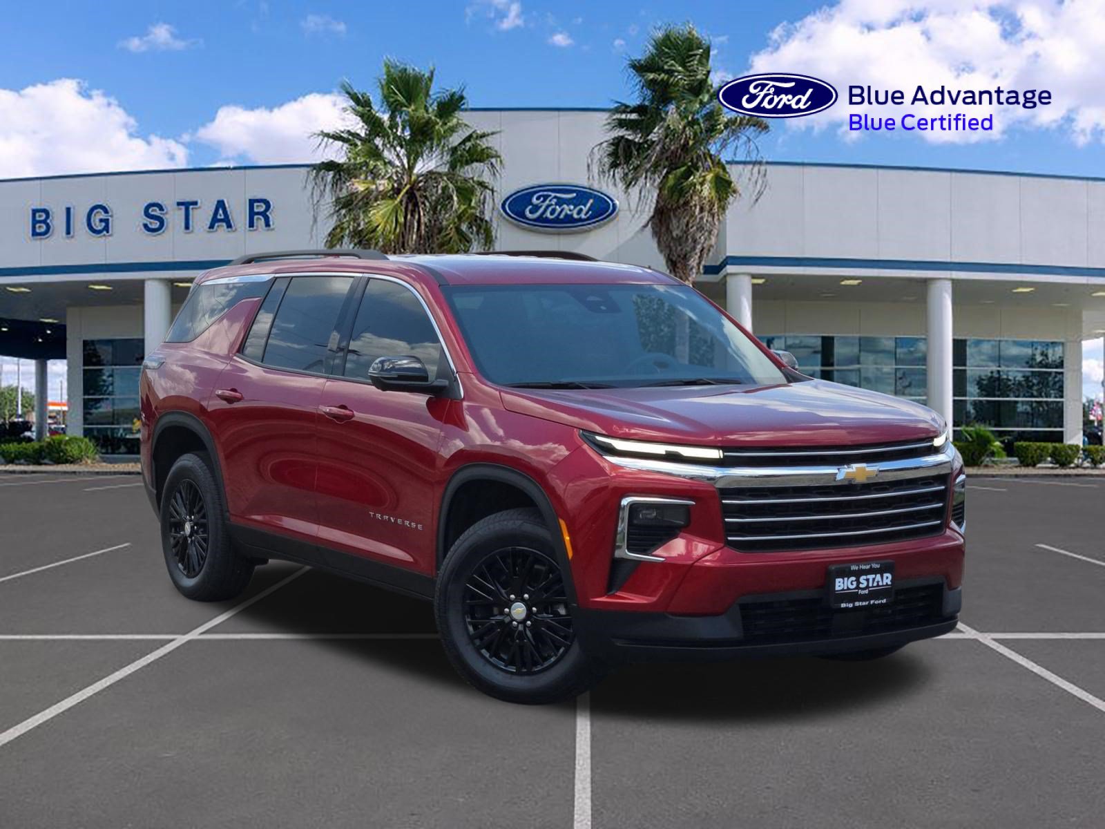 Used 2026 Chevrolet Traverse LT w/ Driver Confidence Package FWD image 1
