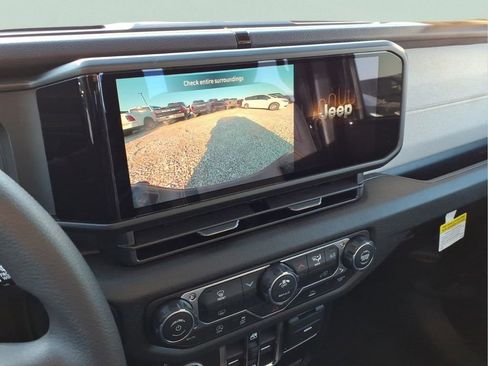 New 2026 Jeep Gladiator Sport image 19