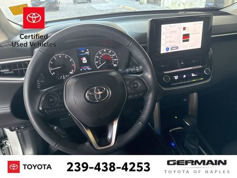 Used 2024 Toyota Corolla Cross LE image 14