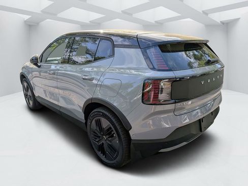 Used 2026 Volvo EX30 Cross Country Ultra w/ Protection Package Premier image 5