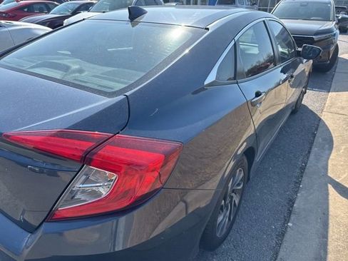 Used 2017 Honda Civic EX image 2