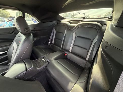 Used 2016 Chevrolet Camaro SS RWD image 16