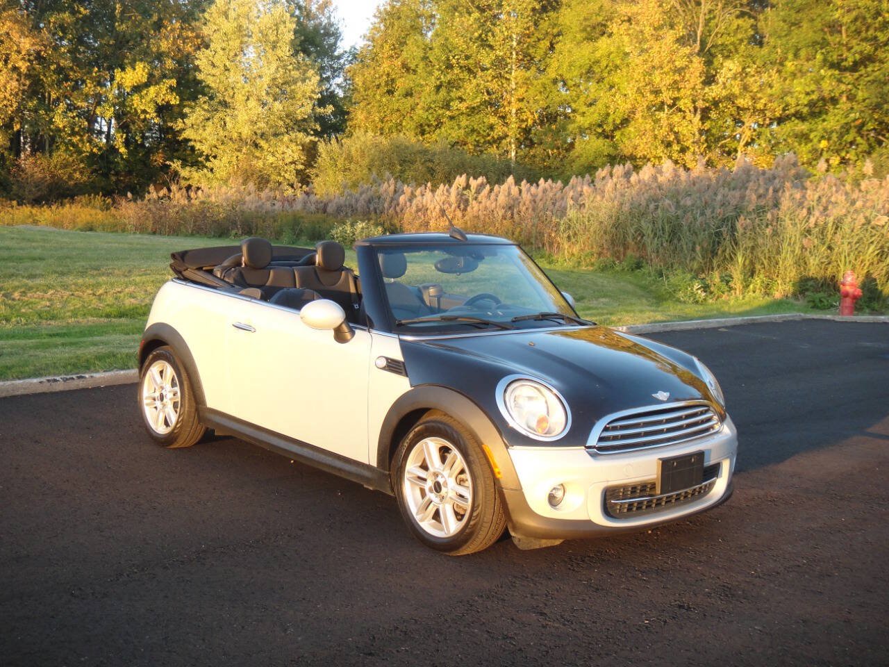 Used 2015 MINI Cooper Convertible FWD image 4