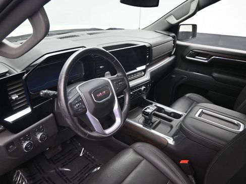 Used 2022 GMC Sierra 1500 SLT w/ SLT Premium Plus Package AWD/4WD image 21