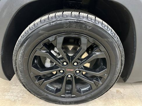 Certified 2022 GMC Terrain SLE w/ Driver Convenience Package image 37