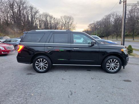 Used 2018 Ford Expedition Limited AWD/4WD image 4