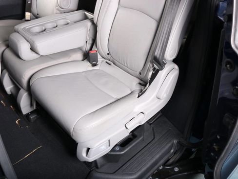 Used 2019 Honda Odyssey EX-L image 45