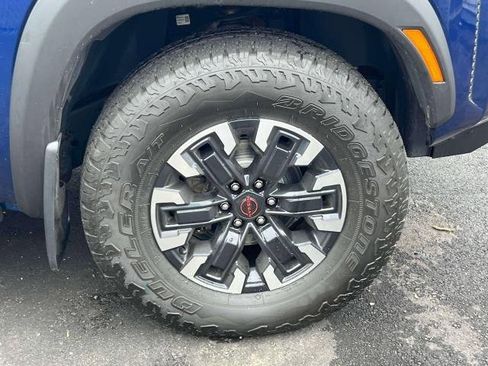 Used 2022 Nissan Frontier PRO-4X image 12