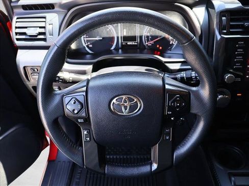 Used 2021 Toyota 4Runner Venture w/ Moonroof Package AWD/4WD image 13