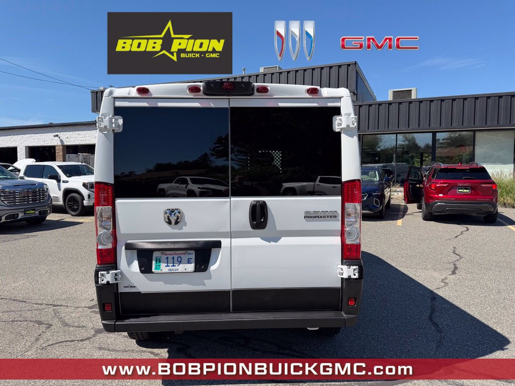 Used 2025 RAM ProMaster 2500 w/ U-Haul Equipment Group FWD image 5